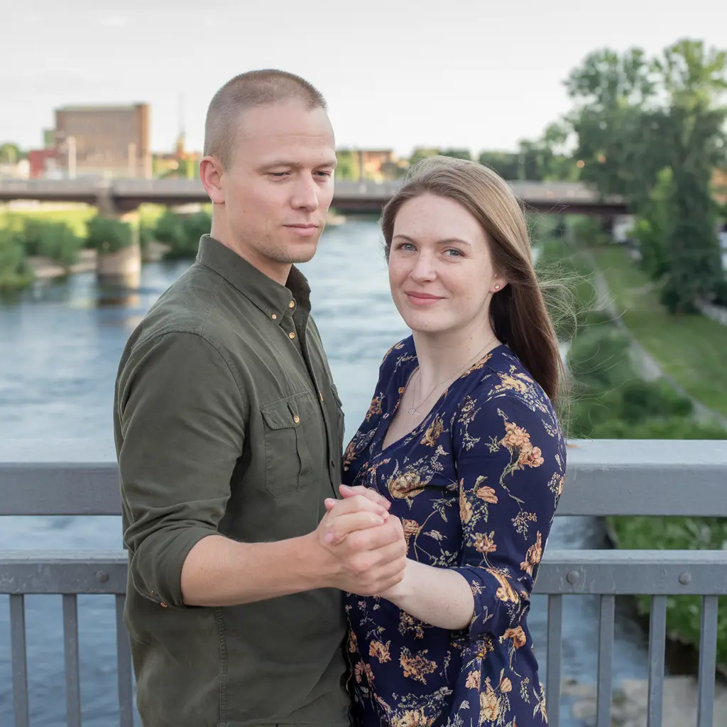 Free Bisexual chat rooms in Warren, Michigan to meet and date local singles today!